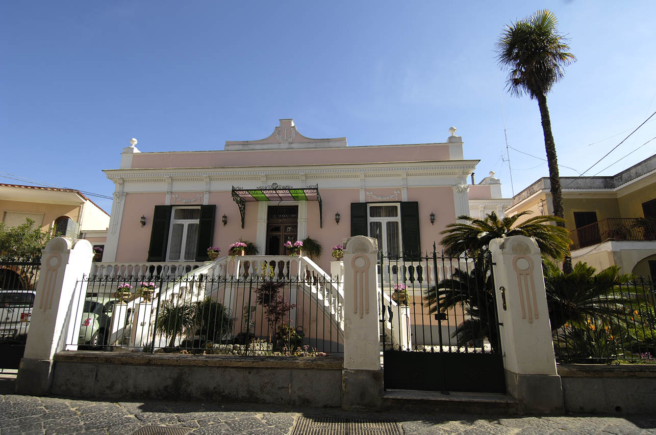 Villa MOVIZZO - Procida - May 2009